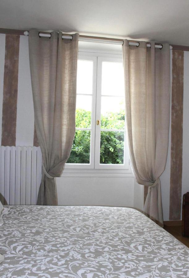 Chambres A La Maison Hermitage Aincourt Zewnętrze zdjęcie