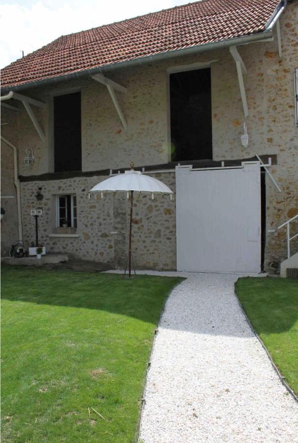 Chambres A La Maison Hermitage Aincourt Zewnętrze zdjęcie