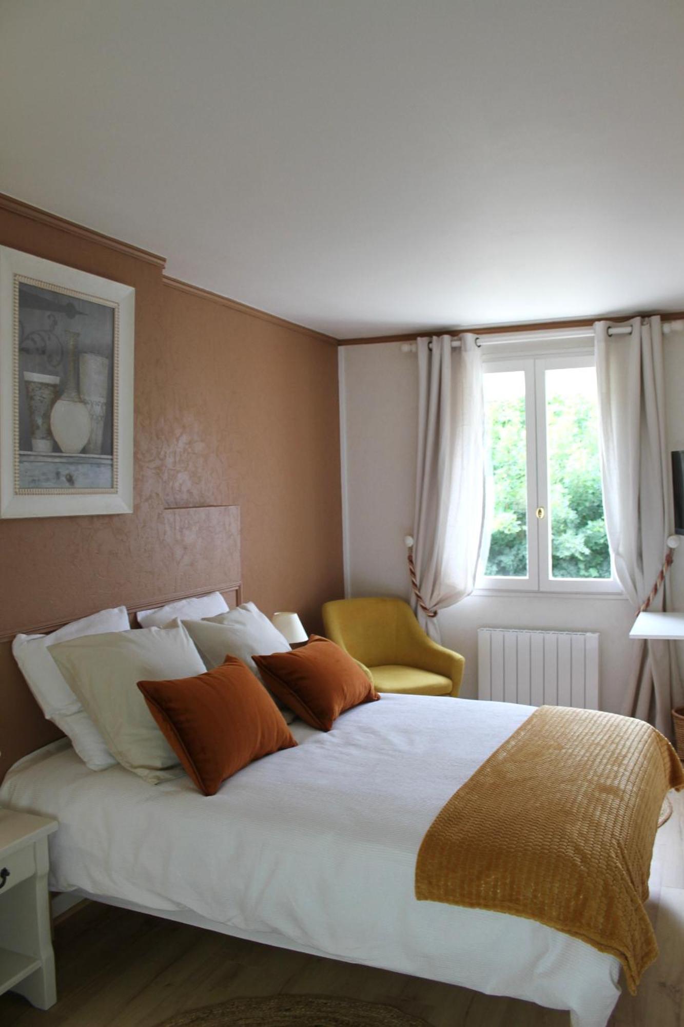 Chambres A La Maison Hermitage Aincourt Zewnętrze zdjęcie